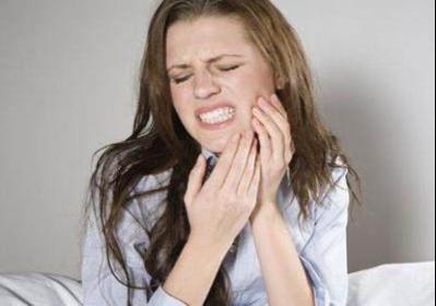 深夜牙疼是什么原因?深夜牙疼快速止痛方法
